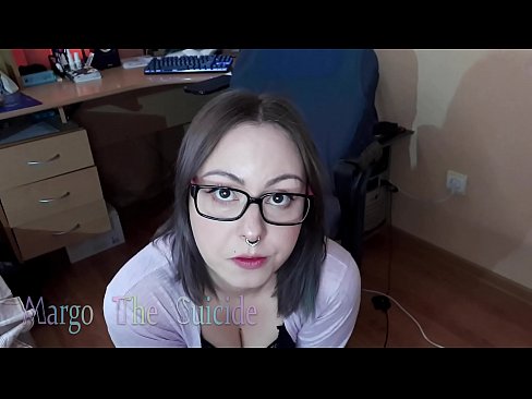 ❤️ Көз айнек тагынган сексуалдуу кыз Дилдону камерага терең соруп ☑ Анальный видео ky.trysex.ru ❤